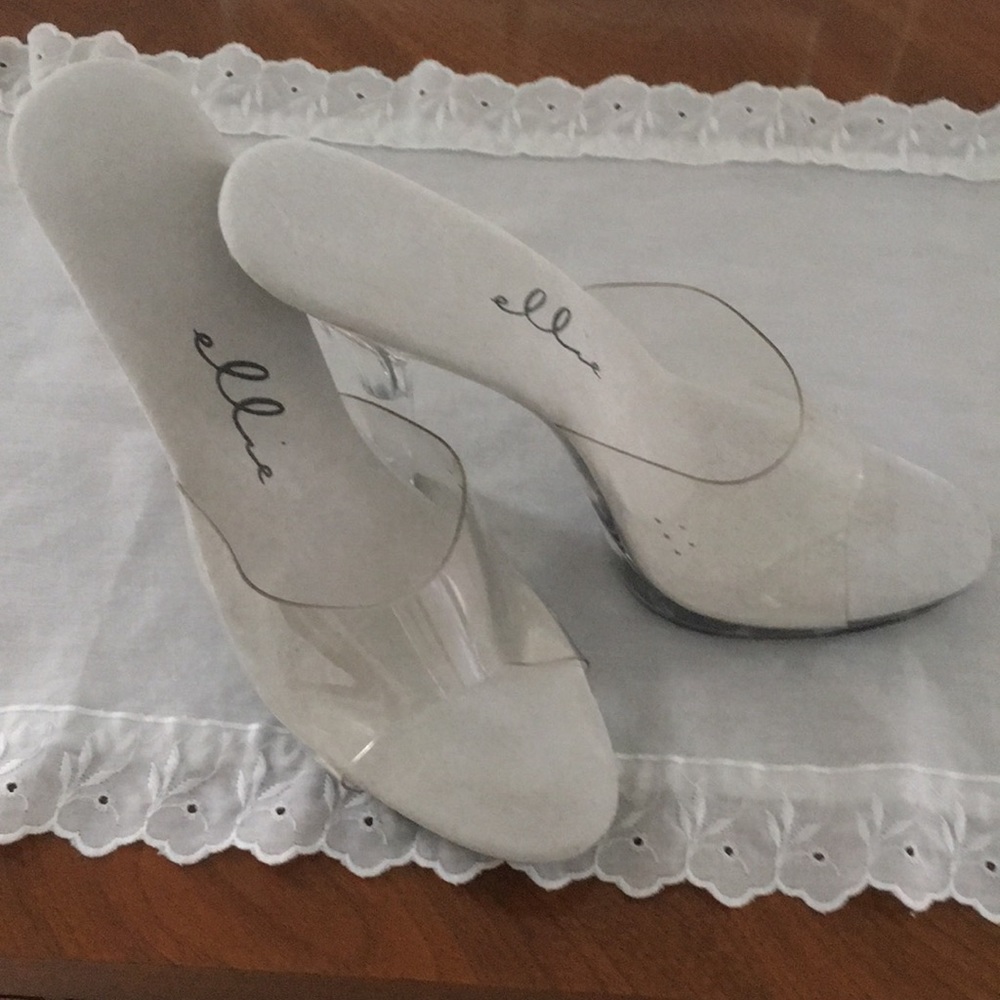 Ellie sexy club shoes size 9.5 never worn.